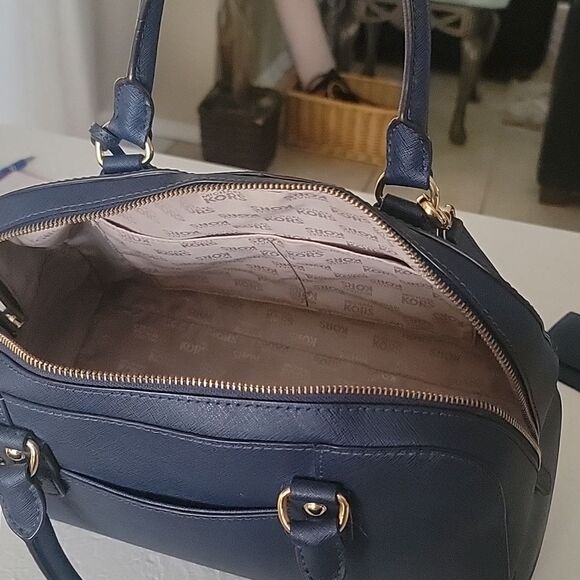 Michael Kors bag and matching wallet - Picture 5 of 13